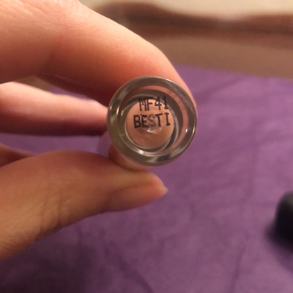 Marc Jacobs High Shine Gloss & Tarte Matte Lip Paint - Picture 3 of 3